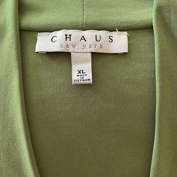 Women’s Chaus of NY XL top Green w/Gold Zipper Shoulder Accent V Neckline Roomy - Picture 6 of 7